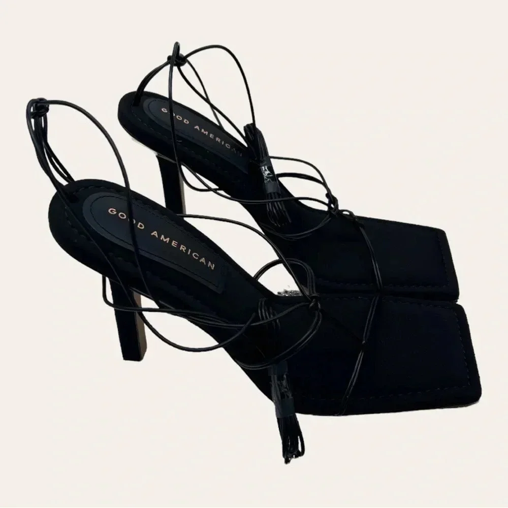 0203. NEW IN BOX GOOD AMERICAN CAGED SLANTED SANDALS BLACK IN COLOR‎ SIZE 9